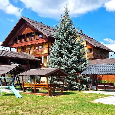 Casa De Vacanta Silvia Mînăstirea Humorului Exteriör bild