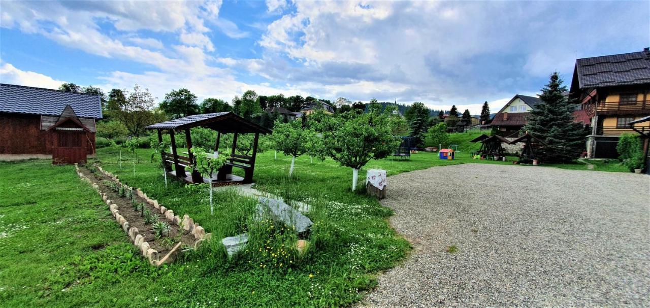 Casa De Vacanta Silvia Mînăstirea Humorului Exteriör bild