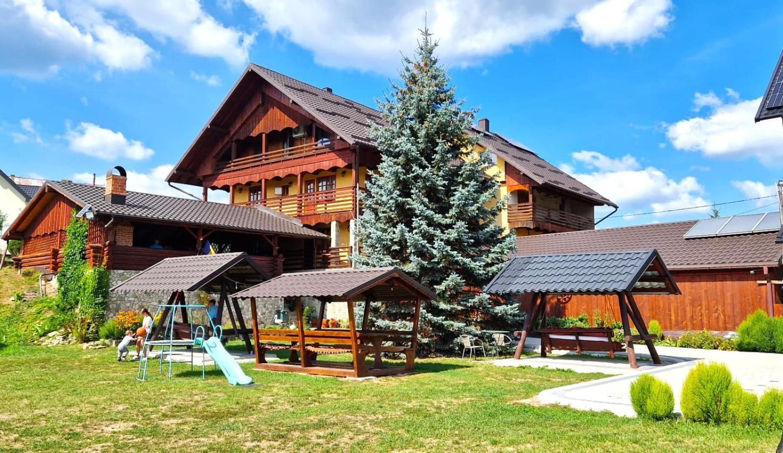 Casa De Vacanta Silvia Mînăstirea Humorului Exteriör bild