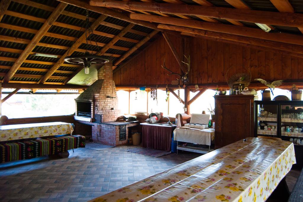 Casa De Vacanta Silvia Mînăstirea Humorului Exteriör bild