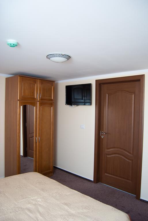Casa De Vacanta Silvia Mînăstirea Humorului Exteriör bild