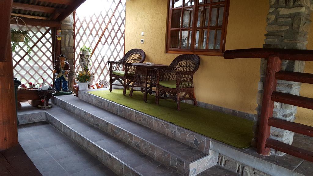 Casa De Vacanta Silvia Mînăstirea Humorului Exteriör bild