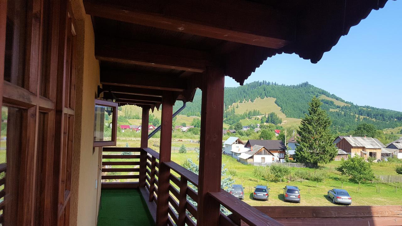 Casa De Vacanta Silvia Mînăstirea Humorului Exteriör bild