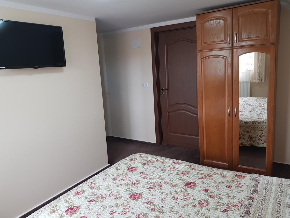 Casa De Vacanta Silvia Mînăstirea Humorului Exteriör bild